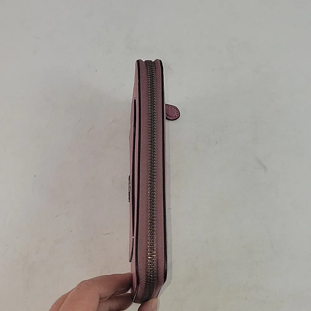Coach Outlet Pink‎ Pebbled Leather Women's Wristlet